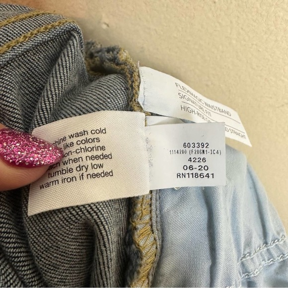 Lane Bryant High Rise Girlfriend Straight Jeans Flexmagic Waistband Crop 14 - Picture 12 of 16